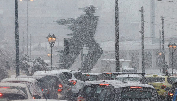 Τεράστια προβλήματα ακόμα και στο κέντρο της Αθήνας  