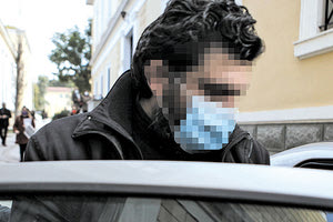 ΚΑΤΩ ΠΑΤΗΣΙΑ: Ανοίγουν κι άλλα στόματα για τον ιερέα