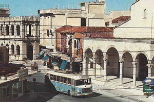 ΦΩΤΟΗΜΕΡΑΣ: 1970. Το Ηράκλειο με τη Βασιλική του Αγίου Μάρκου και τη Λότζια πριν την πλήρη ανακαίνισή τους.