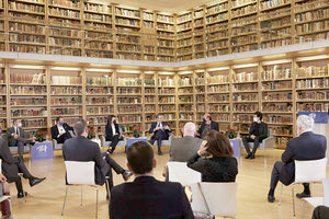 Είδαμε πριν από κάποιες εβδομάδες την πανηγυρική εκδήλωση της Επιτροπής «Ελλάδα 2021» για την ανακοίνωση της δημιουργίας της Μονάδας «Αρχιμήδης» στο Ερευνητικό Κέντρο «Αθηνά».