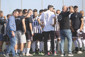 ΟΙ ΠΑΙΚΤΕΣ ΤΟΥ ΠΑΟΚ ΠΗΡΑΝ ΘΕΣΗ ΣΤΗ ΔΙΑΜΑΧΗ ΤΗΣ ΟΜΑΔΑΣ ΜΕ ΤΗΝ ΕΠΙΤΡΟΠΗ ΔΙΑΙΤΗΣΙΑΣ ΤΗΣ ΕΠΣΗ «Αποτύχατε κύριοι…»