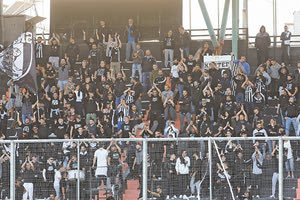 Παραμένουν ως έχουν τα περιοριστικά μέτρα για τα γήπεδα