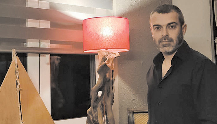 Ο κ. Απ. Παπαδάκης