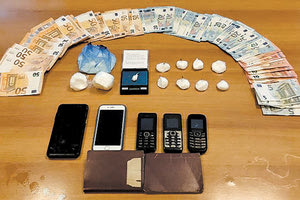 Η κοκαΐνη βρέθηκε κρυμμένη στο σπίτι στα Δειλινά