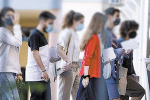 Μαθητές - πανδημία - μάσκες