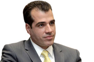 ο υπουργός Υγείας Θάνος Πλεύρης