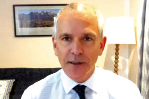 O δρ.  Κρίστοφερ Μιούρεϊ