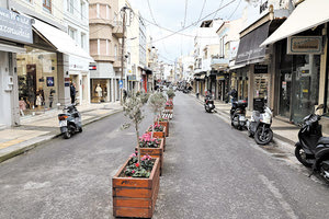 Καλοκαιρινού άδειοι δρόμοι