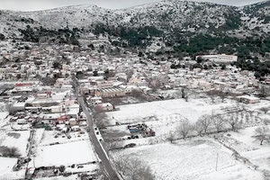 το Οροπέδιο Λασιθίου που έχei καλυφθεί με χιόνι