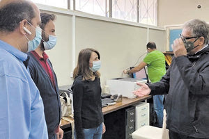 Συνάντηση με τον εργολάβο