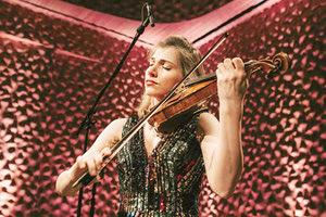 Η πολυβραβευμένη βιολονίστα Ντιάνα Τιστσένκο