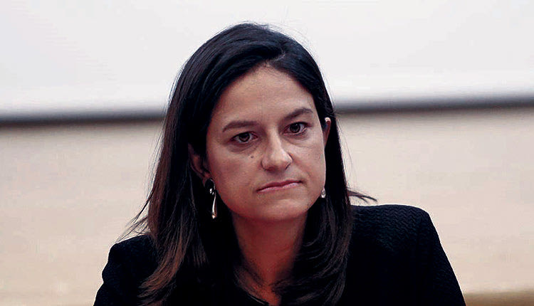 Η κ. Κεραμέως