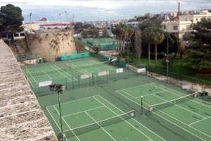στις εγκαταστάσεις τένις του «Ηράκλειο» Ο.Α.Α.