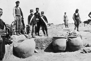 ΦΩΤΟΗΜΕΡΑΣ: Από τις ανασκαφές της Κνωσού αρχές του προηγούμενου αιώνα (φωτογραφία Πανεπιστήμιο Οξφόρδης)