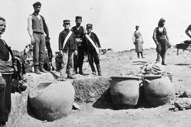 ΦΩΤΟΗΜΕΡΑΣ: Από τις ανασκαφές της Κνωσού αρχές του προηγούμενου αιώνα (φωτογραφία Πανεπιστήμιο Οξφόρδης)