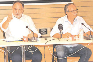 Στην Αθήνα θα βρίσκονται σήμερα εκ μέρους της ΠΕΔ Κρήτης ο πρόεδρος Γιάννης Κουράκης και ο γραμματέας Γιάννης Μαλανδράκης. Θα έχουν επαφές μεταξύ άλλων με τον αναπληρωτή  υπουργό Εσωτερικών κ. Πέτσα,  με τον  υπουργό Ναυτιλίας και Νησιωτικής Πολιτικής κ. Πλακιωτάκη και μετον διοικητή της Εθνικής Διαφάνειας κ. Μπίνη.