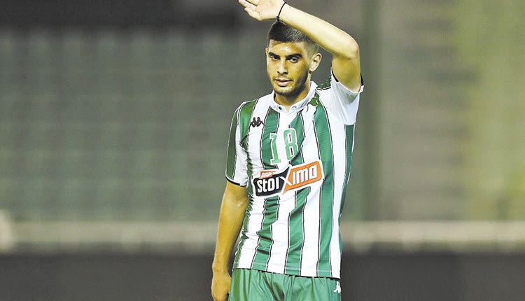   Ο Γιάννης Μπουζούκης