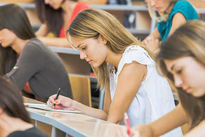 ΕΞΕΤΑΣΤΙΚΗ ΔΙΑ ΖΩΣΗΣ Ξανά... ζωή στα Πανεπιστήμια