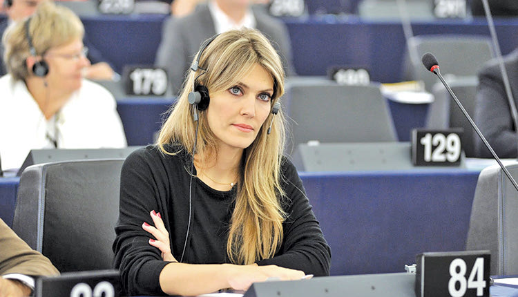 Οι αιχμές της Εύας H ευρωβουλευτής του Κινήματος Αλλαγής, νεοεκλεγείσα αντιπρόεδρος του Ευρωπαϊκού Κοινοβουλίου, Εύα Καϊλή,