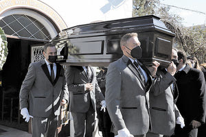 Το τελευταίο «αντίο» χθες στον Νίκο Αντύπα