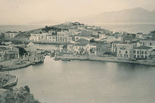 ΦΩΤΟΗΜΕΡΑΣ: Ο Άγιος Νικόλαος πανέμορφος όσο ποτέ. Η φωτογραφία είναι του 1920.