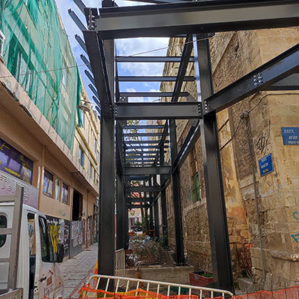 Εσωτερικά του σιδερένιου εξοπλισμού θα τοποθετηθούν λαμαρίνες