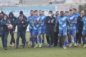 Οι παίκτες και το τεχνικό επιτελείο του Ηροδότου πανηγύρισαν την τρίτη φετινή νίκη της ομάδας