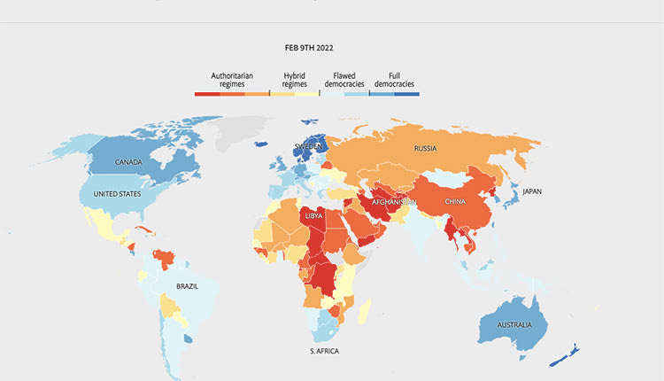 Λιγότερος από τον μισό πληθυσμό του κόσμου (το 45,7%) ζούσε «σε δημοκρατία» το 2021, καθώς μόλις 21 χώρες από τις 165 που έχουν αυτό το καθεστώς έχουν «πλήρη δημοκρατία», ενώ το Αφγανιστάν χαρακτηρίζεται πλέον η λιγότερο δημοκρατική χώρα στον πλανήτη, σύμφωνα με μελέτη ινστιτούτου του ομίλου που εκδίδει το περιοδικό The Economist που δόθηκε στη δημοσιότητα.