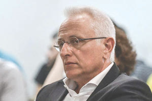 Γιάννης Ραγκούσης