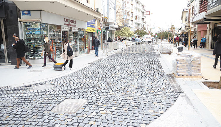 Μέχρι τα τέλη Μαΐου πρέπει να παραδοθούν τα έργα σε Έβανς και 1821
