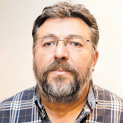 Ο χειρουργός Γιώργος Κωστάκης