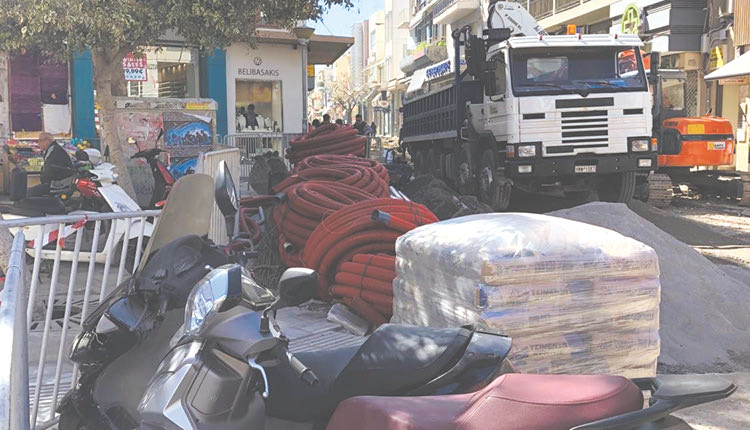 ωΤέλος μέχρι το Πάσχα  Με γοργούς ρυθμούς προχωρά η ανάπλαση στο κέντρο του Ηρακλείου.