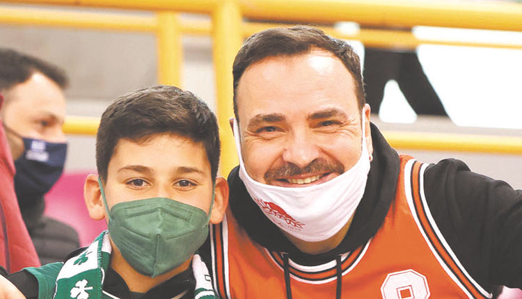 ΔΥΟ  ΑΟΡΑΚΙΑ ΟΠΑΔΟΙ