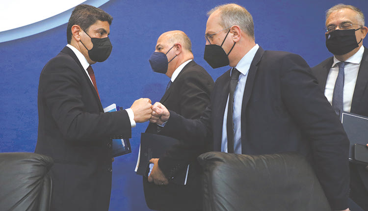 Οι υπουργοί κ.κ. Αυγενάκης, Τσιάρας, Οικονόμου, Θεοδωρικάκος ανακοίνωσαν τα μέτρα για την οπαδική βία