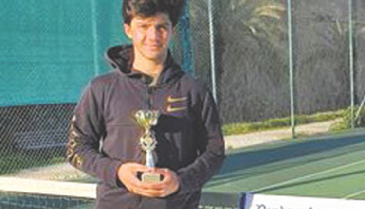 Πρώτος ο Μπουνάκης στα 16αρια