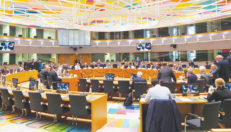 ΣΥΝΟΔΟΣ ΚΟΡΥΦΗΣ: Αναζητούν αντίδοτο για το ενεργειακό κόστος