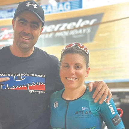 Υπό την καθοδήγηση του προπονητή της, Γιώργου Βαρβεράκη, η Ηρακλειώτισσα Αργυρώ Μηλάκη αγωνίστηκε χθες στο Tissot Velodrome του Grencher της Ελβετίας, για το διεθνές GrandPrix «Life’sanOmnium» κατηγορίας UCI CL2