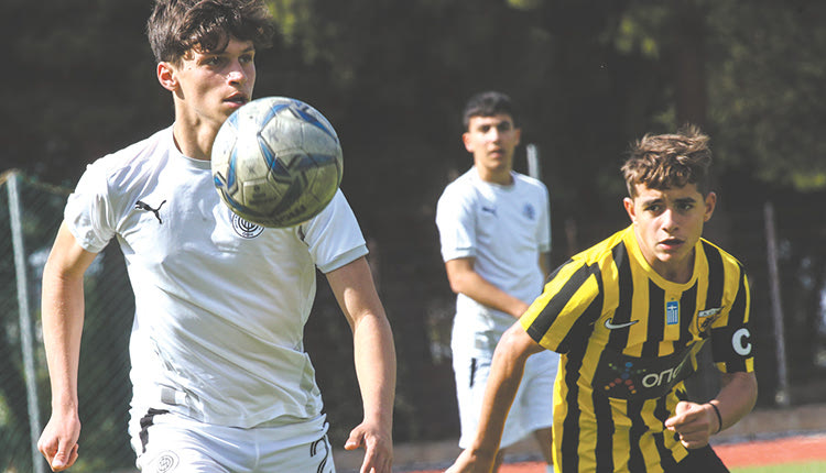 Στιγμιότυπο απο το ματς της Κ15 του ΟΦΗ με την ΑΕΚ