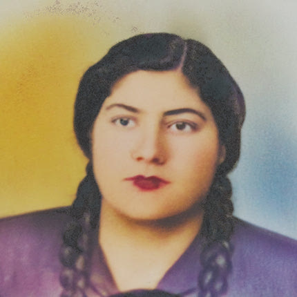  Η Καλλιόπη Γεωργίου Νιργιανάκη.  Κόρη της φονευθείσης Μαρίας Νιργιανάκη, τραυματίστηκε από θραύσμα οβίδας στις 10 Σεπτεμβρίου 1944