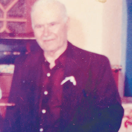  Ο Νίκος Γεωργίου Ανδρουλάκης: Τραυματίστηκε στο πόδι από θραύσμα οβίδας και έμεινε ανάπηρος, στις 10 Σεπτεμβρίου 1944