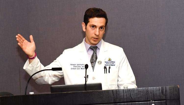 Ο επικεφαλής της μονάδας Covid στο νοσοκομείο Johns Hopkins των ΗΠΑ, Παναγής Γαλιατσάτος