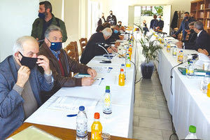 Από τη σύσκεψη που συγκάλεσε η «Ελπίδα» στο Αρκαλοχώρι