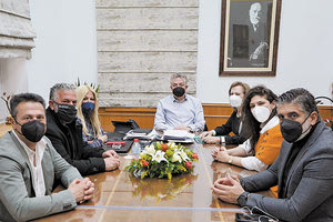 Μέλη της διοίκησης του νεοσύστατου φορέα «Κρήτη το νησί μου» ενημέρωσαν τον περιφερειάρχη Κρήτης Σταύρο Αρναουτάκη