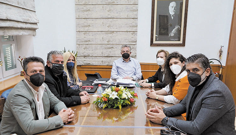 Μέλη της διοίκησης του νεοσύστατου φορέα «Κρήτη το νησί μου» ενημέρωσαν τον περιφερειάρχη Κρήτης Σταύρο Αρναουτάκη