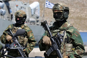 Στρατός στα ελληνικά νησιά