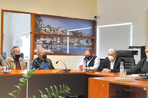 Στη Σητεία ο αντιπεριφερειάρχης Περιβάλοντος Νίκος Ξυλούρης.