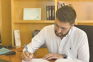 Ο δήμαρχος Μαλεβιζίου Μενέλαος Μποκέας