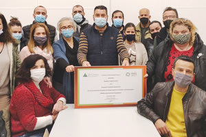 ΔΙΕΚΔΙΚΟΥΝ ΤΗΝ ΨΗΦΟ ΜΑΣ Επιχειρηματίες από τα... θρανία