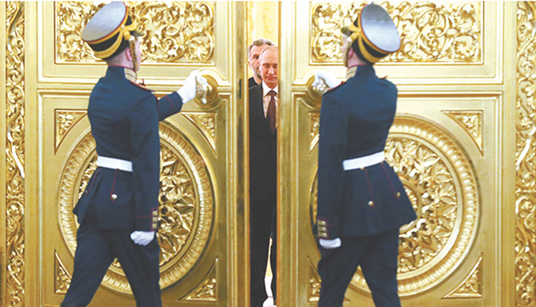 Το ρωσικό κόμμα, ο Βαρουφάκης και ο δημοκρατικός πατριωτισμός