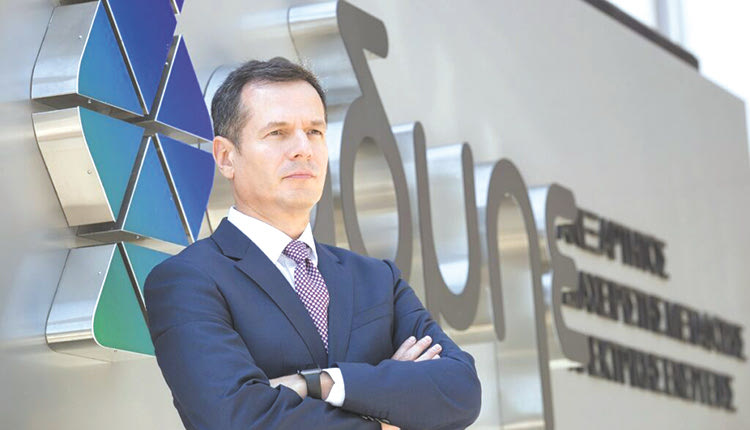 μανουσος μανουσακης